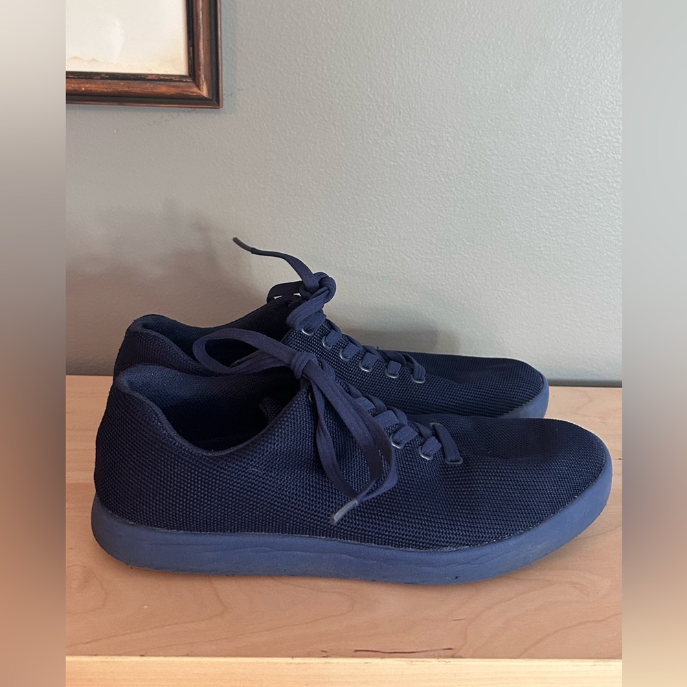 Atoms Navy Model 000‎ Sneakers
Size: M 8.25 W 9.75 - Picture 5 of 9